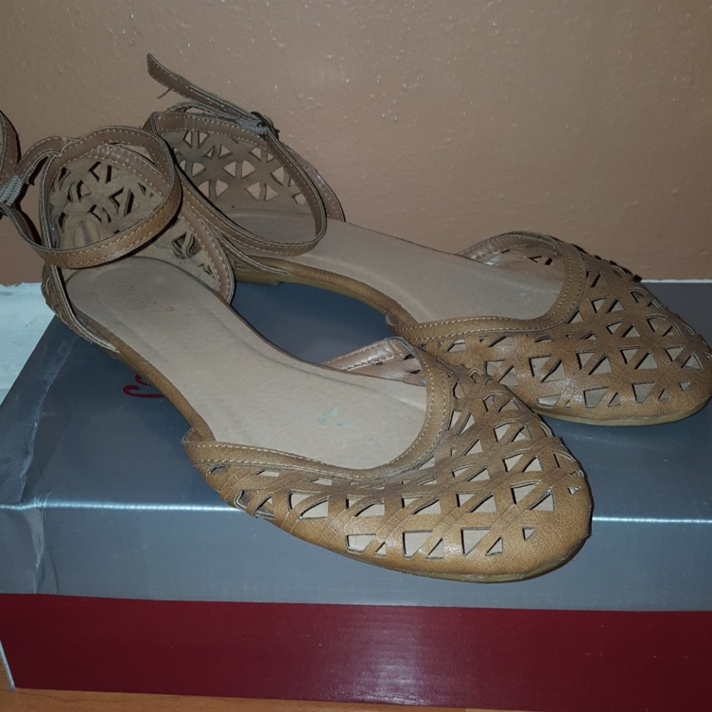 Cute,comfy flats